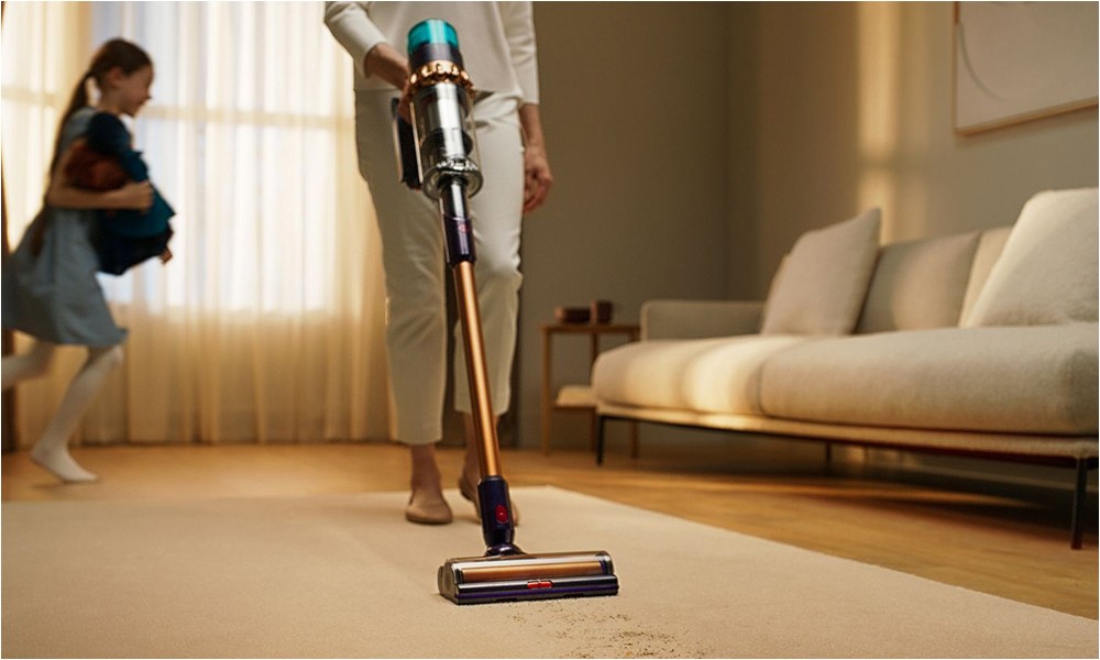 how-dyson-changed-the-way-we-clean-–-and-why-it’s-time-to-upgrade-your-floorcare-appliances
