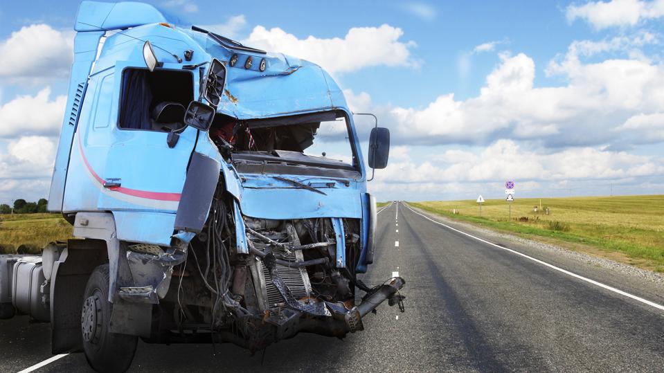 how-a-boca-raton-lawyer-helps-circumvent-insurance-debacles-in-truck-accidents